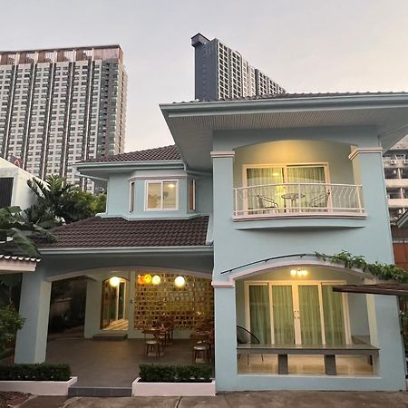 Dusita Residence Bangkok Exterior photo