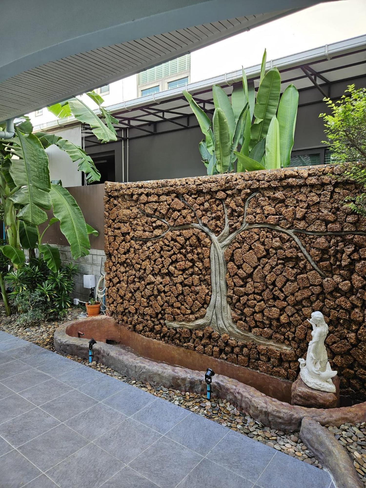 Dusita Residence Bangkok Exterior photo