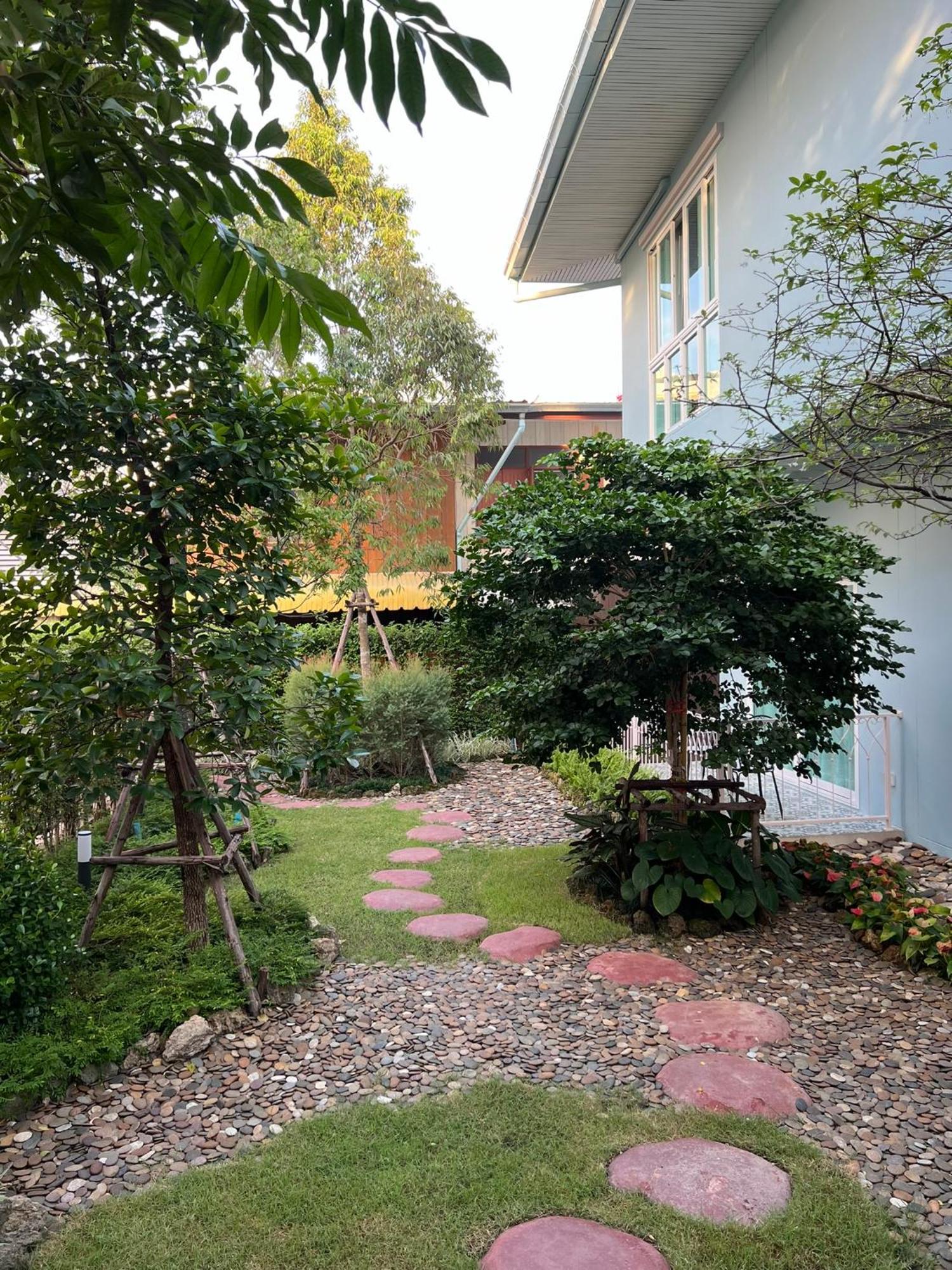 Dusita Residence Bangkok Exterior photo